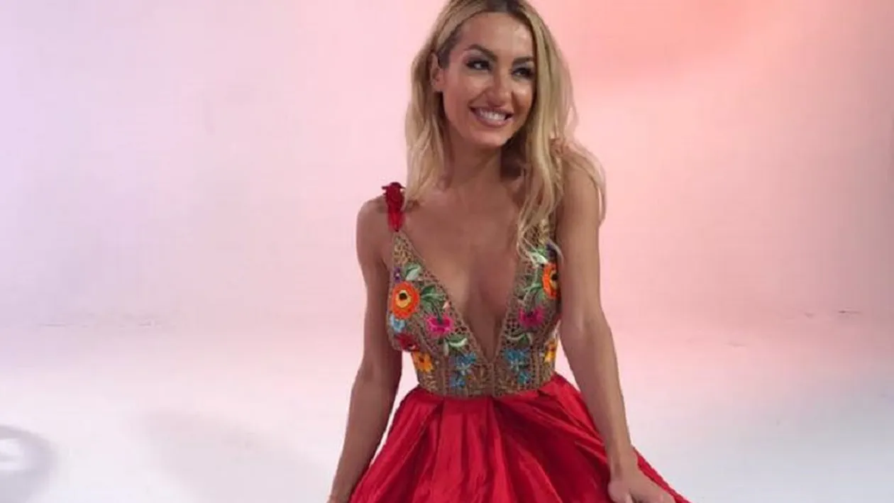 Sfioasa Flavia a complotat cu paparazzii ca să îşi oficializeze relaţia cu Codin?! Anumite voci o suspectează pe “matinala” Antenei că a dat pontul noii relaţii, iar apoi...