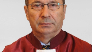 Cine îi cere președintelui CCR să rămână în Rusia?