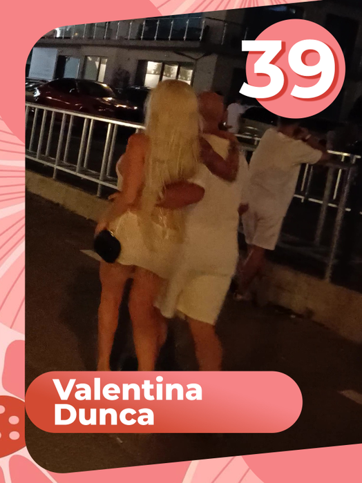 TOP 40 de vedete care au scos „artileria grea” la soare. Cristina Ștefania, Alexia Eram sau Andreea Bălan fac senzație în rochițe mini, mulate chiar și nemachiate