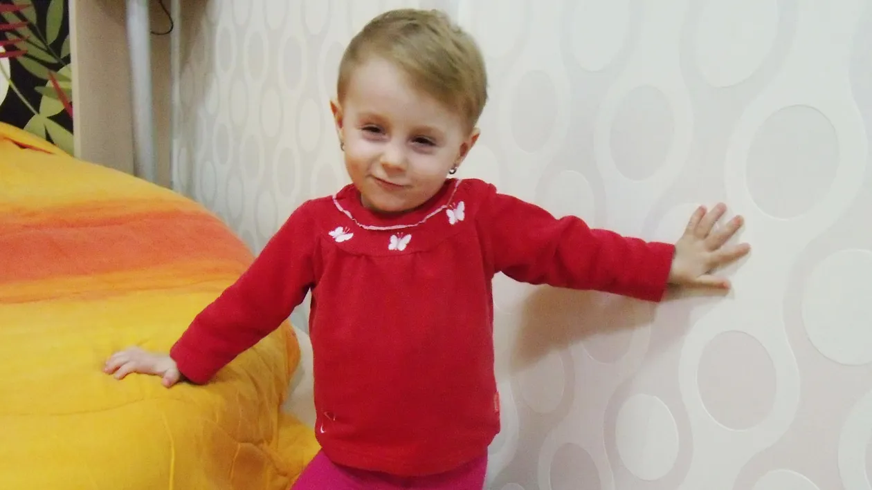 Tatal fetitei aruncata din taxi de mama sa, pe podul Grant, a castigat procesul pentru custodia micutei