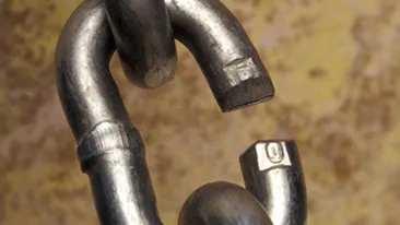 SOCANT! O fetita a fost sechestrata si legata cu lantul cainelui! A fost vanduta pentru casatorie