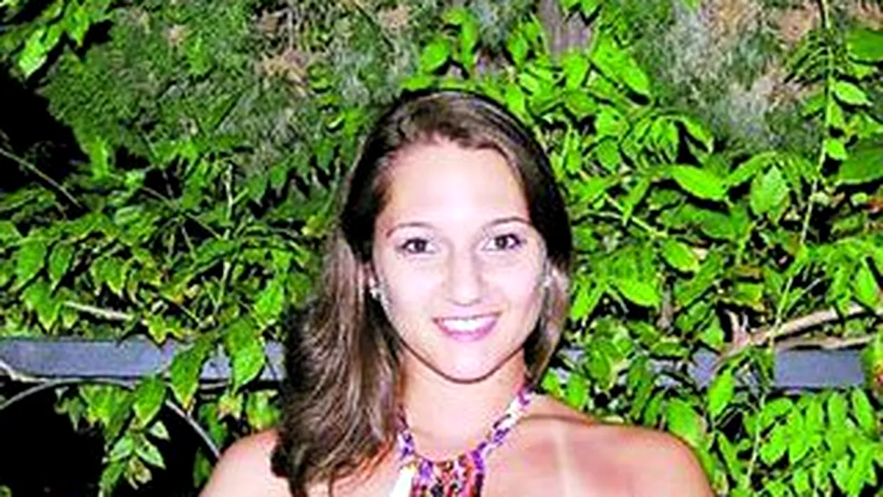 Fiica politistului care si-a impuscat sotia si s-a sinucis a parasit Craiova vrea sa fie camerista in Spania