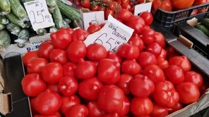 Nu e o glumă! Cât a ajuns să coste 1 kilogram de roșii în aprilie 2026