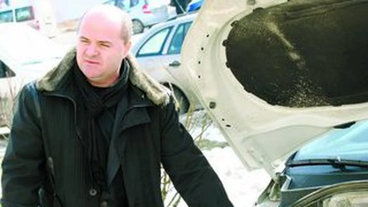 I-au vandut apa in loc de benzina