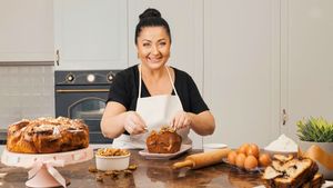 Ce preț are un cozonac vândut de Gabriela Cristea. Prezentatoarea de la Antena Stars a dat lovitura cu noua afacere