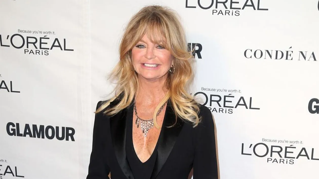 Cum arată Goldie Hawn în costum de baie, la 72 de ani. Imagini fabuloase cu actrița!