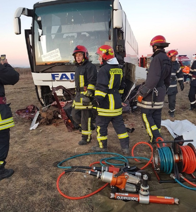 Tragedie în Timiș! Un mort și mai mulți răniți, după un accident cumplit VIDEO