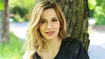 Dana Rogoz arata total schimbata! Cum a aparut Abramburica pe covorul rosu, dupa ce a nascut si dupa ce si-a inmormantat tatal!