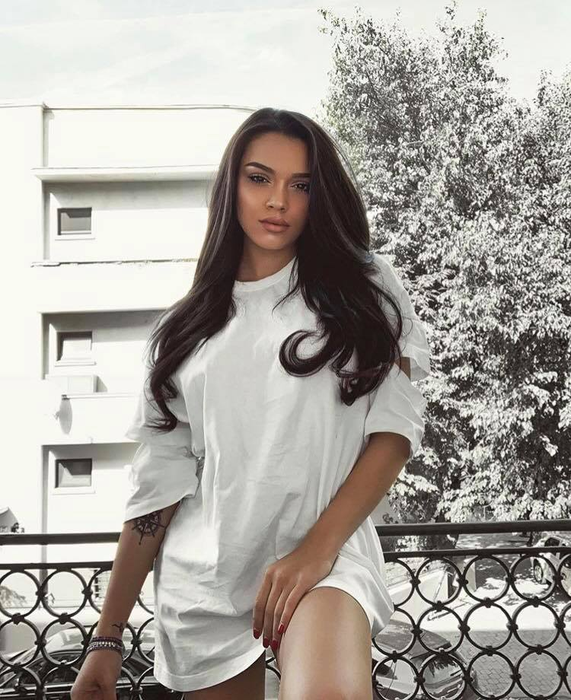 Karmen Minune, tablou de familie: ”Vă iubesc e puțin spus”
