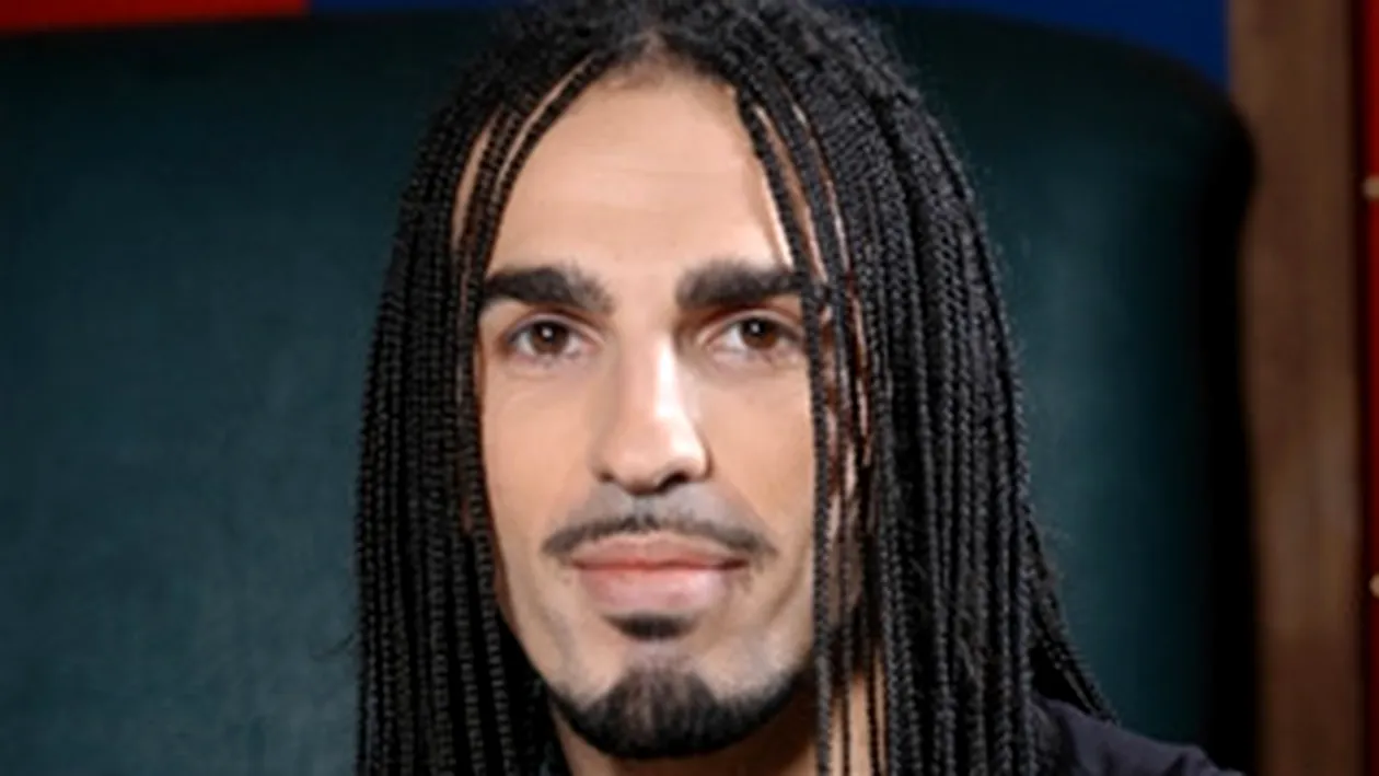 Flavius, solistul trupei Hara: Am plans si am crezut ca o sa mor pentru ca am baut tuica