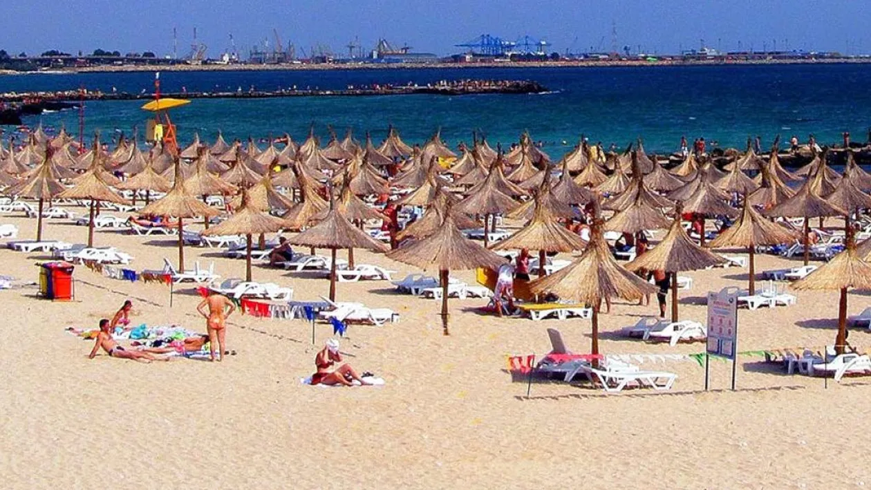 Un șarpe i-a băgat în sperieți pe turiștii aflați pe litoralul românesc