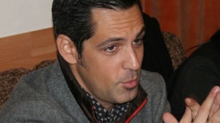 Stefan Banica Jr are pretentii de mare star si nu vrea sa cante pe bani putini! "Ba, bulangiilor, voi stricati preturile"! Afla ce l-a suparat pe "Elvis"!
