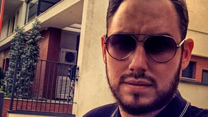 „Regele fiţelor“ a fost detronat? Le-a arătat tuturor un teanc de bani, dar nimeni nu a fost impresionat