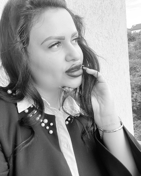 Daiana, eleva sedusă și abandonată de profesorul de religie, s-a transformat spectaculos