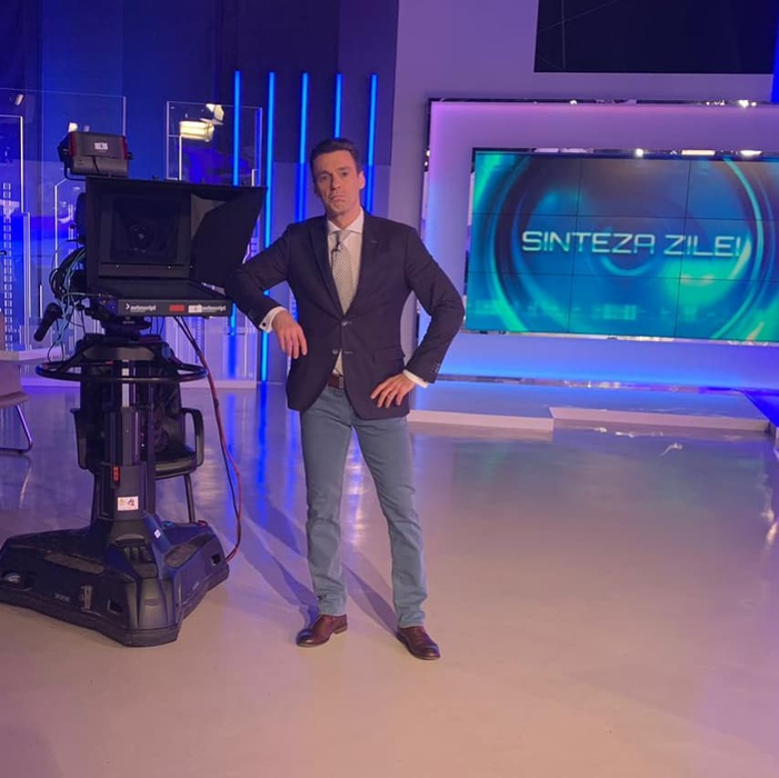 Mircea Badea, controversatul prezentator de la Antena 3 (Foto: Facebook)