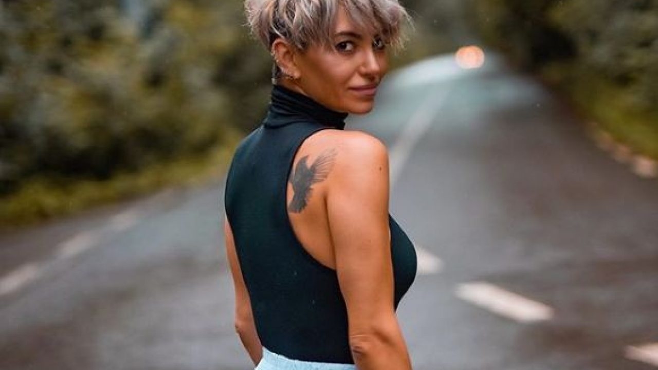 Giulia Anghelescu, din nou în lumina reflectoarelor. Cântăreața participă la o emisiune Tv „Mi se pare o adevărată provocare”