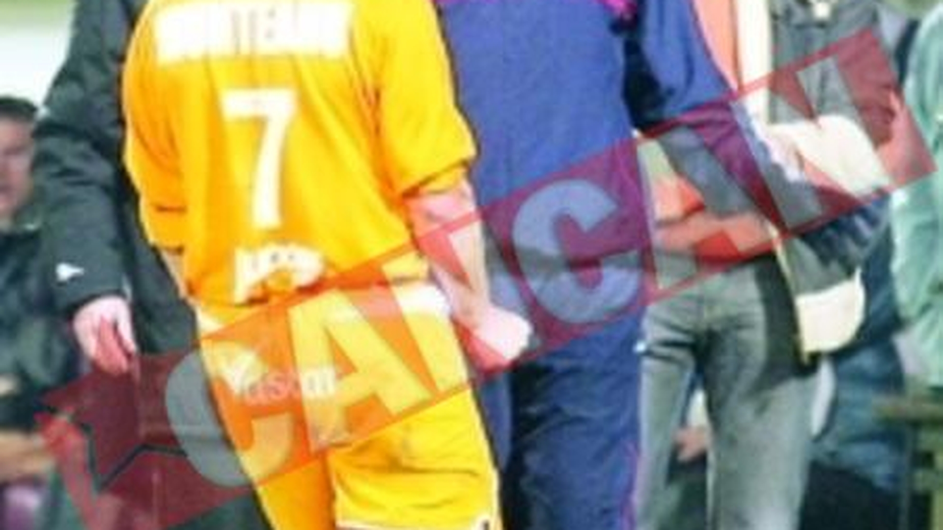 Dorinel Munteanu isi terorizeaza secunzii