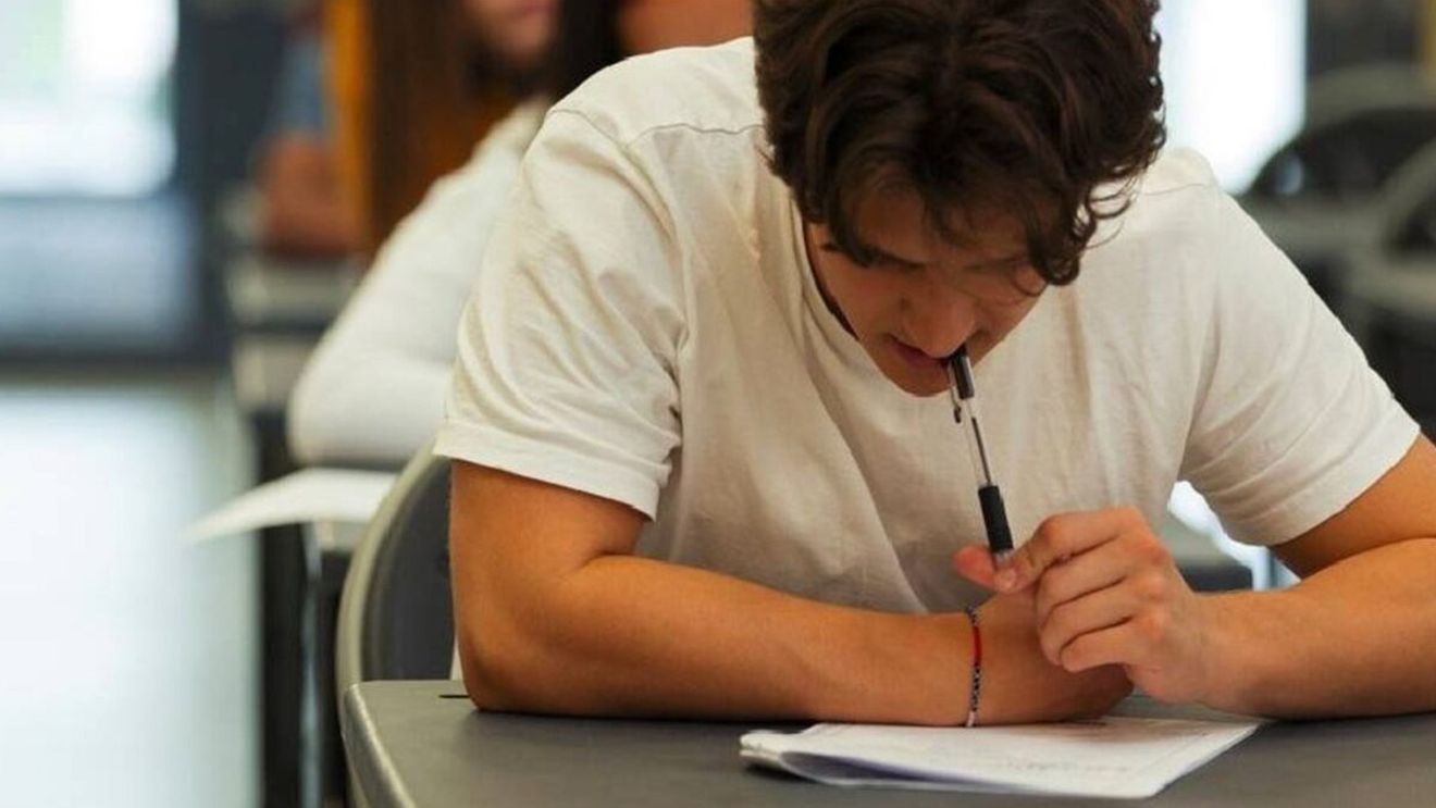 Un elev din Bistrița luase 9.55 la limba română, la Bacalaureat, dar a făcut contestație. Ireal ce notă a primit