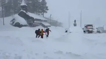 Tragedie în timpul unei expediții de schi. 15 persoane au fost surprinse de o avalanșă: „Grupul se întorcea la punctul de plecare”