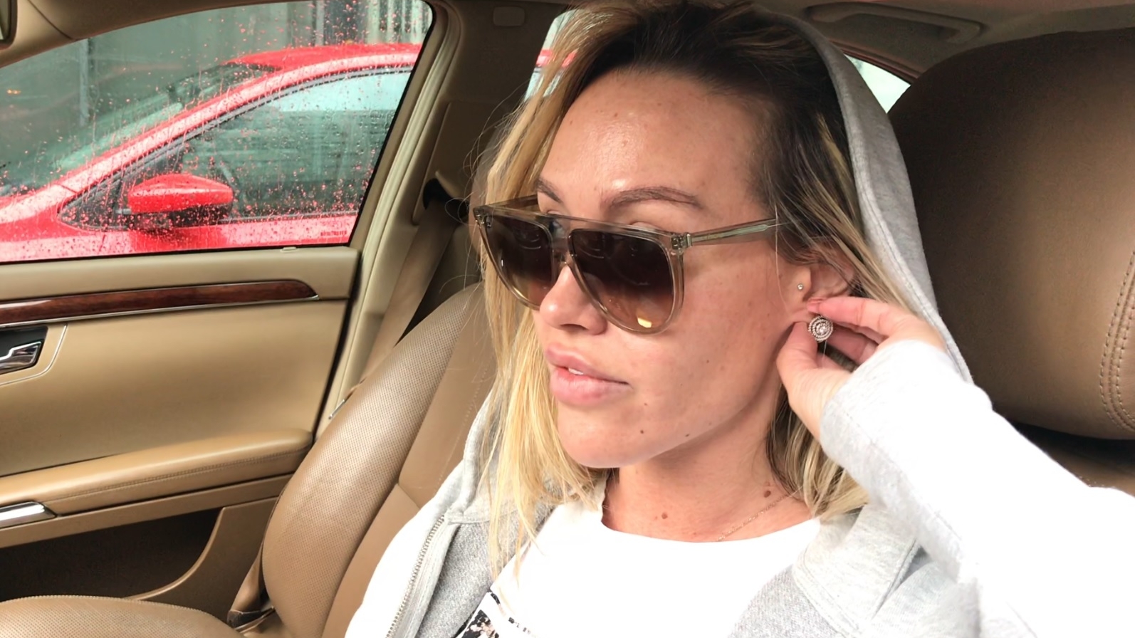 Raluca Podea îi “pulverizează” pe Florin Pastramă și Brigitte Sfăt. “O babă moralistă și un agramat obsedat!”