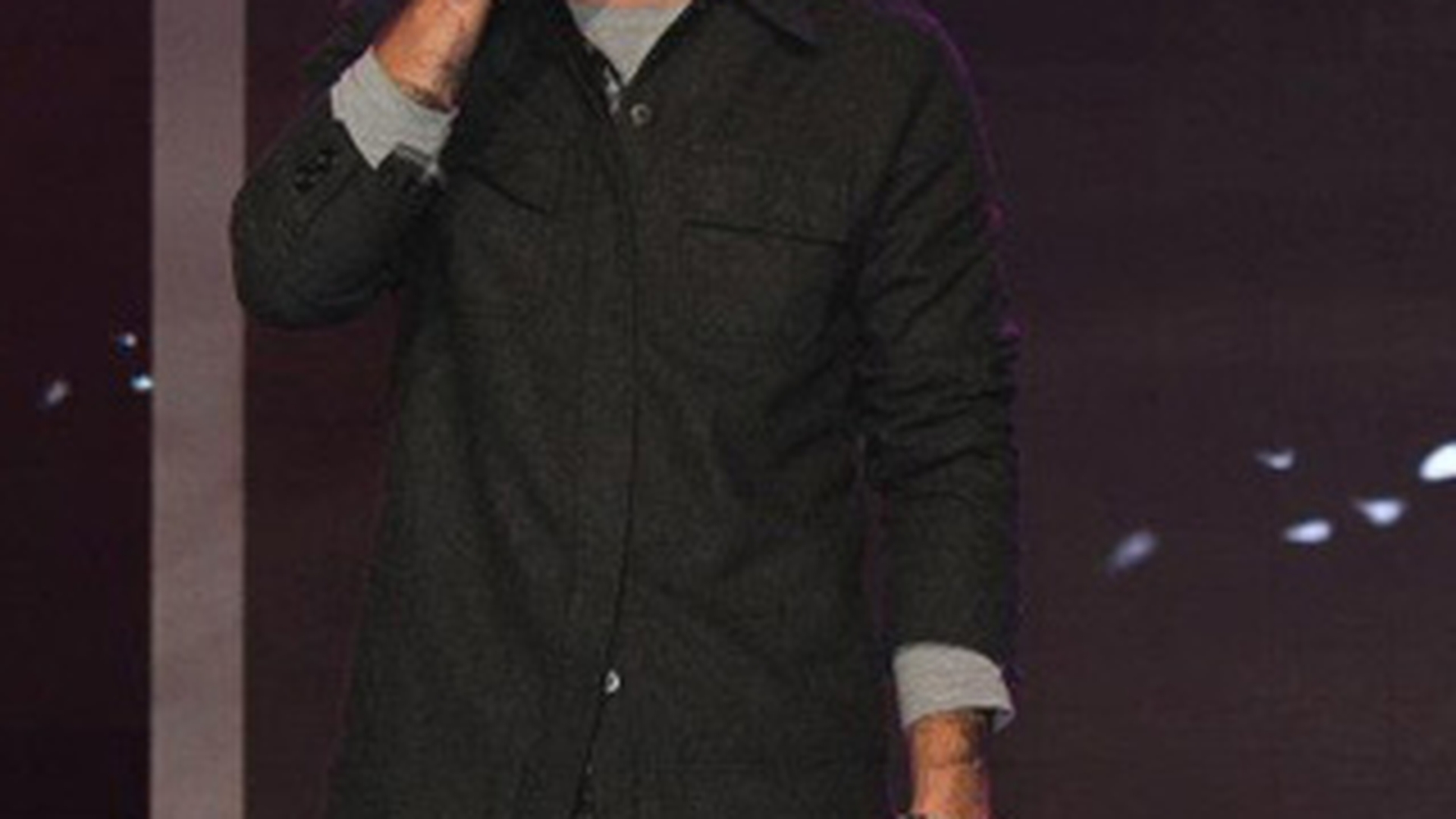 Andrei Leonte e smecher la el in bloc! Chiar daca l-a uitat toata lumea dupa "X Factor", Comitetul Asociatiei de Proprietari il apreciaza!