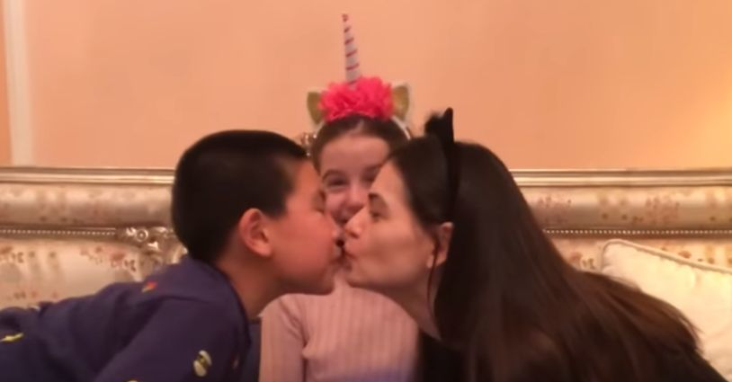 Ce bine se înţelege Monica Gabor cu fiul ei vitreg! Irinuca le-a dat testul suprem