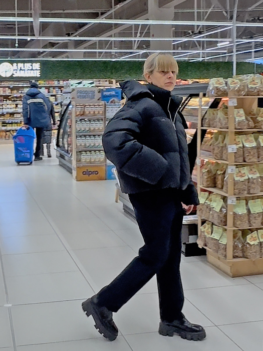Corina și Meme Stoica au făcut cumpărăturile în supermarketul din mall Băneasa