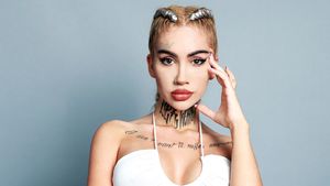 Bia Khalifa s-a cuplat cu un artist internaţional celebru! Imaginile care au făcut înconjurul internetului: "Nu mai pleacă din România"