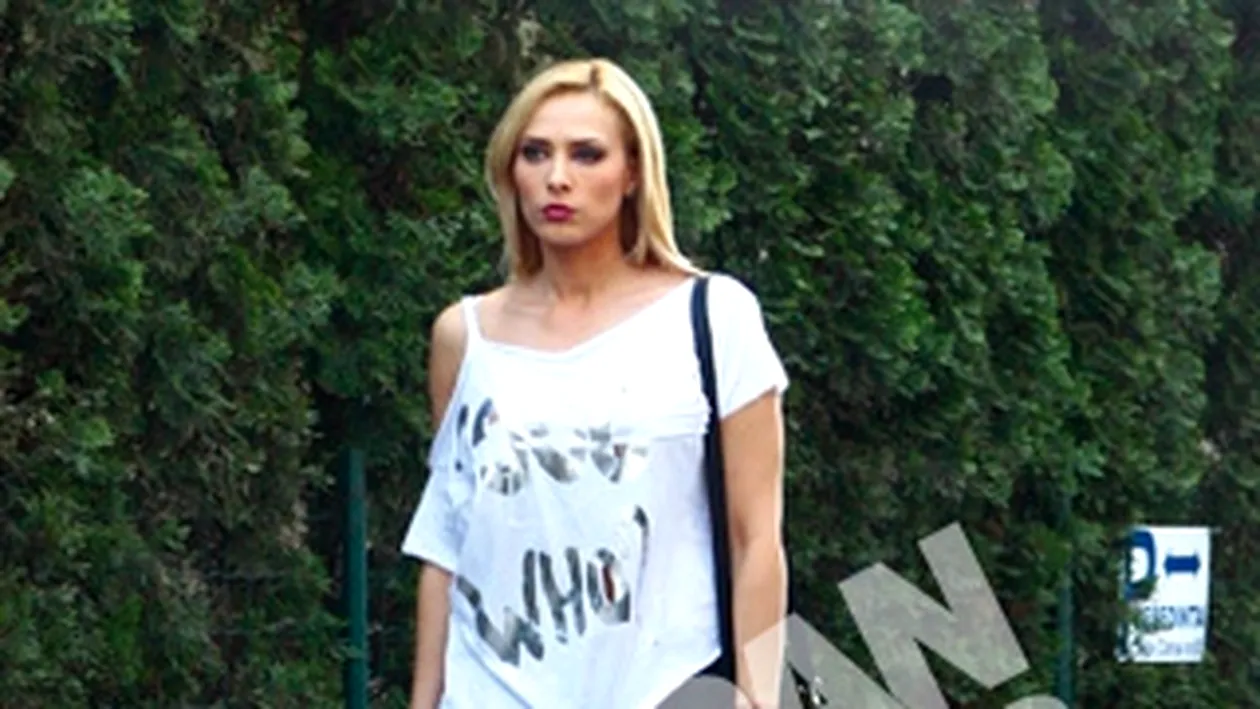 Iulia Vantur, regina vedetelor prost imbracate, nu se dezminte! S-a imbracat gresit total, din cap pana-n picioare!