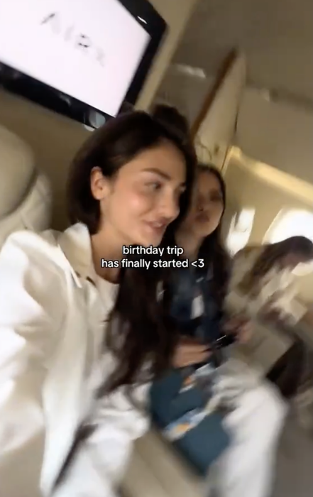 Andreea Bostănică, aroganță de ziua ei de naștere! A sărbătorit la înălțime, într-un avion privat