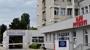 Scandal într-un spital din Pitești! Medicii s-au revoltat după ce în saloane au fost montate camere de supraveghere: „Devenim actori de filme xxx”