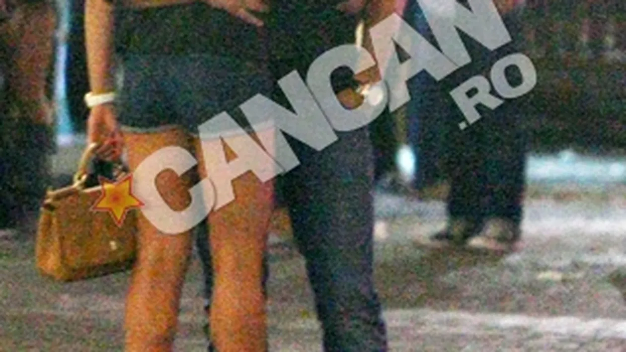 Sefan Stan s-a indragostit la prima vedere de blonda lui Vladau. A agatat-o la spalatoria auto. Vezi cum a incercat sa o impresioneze