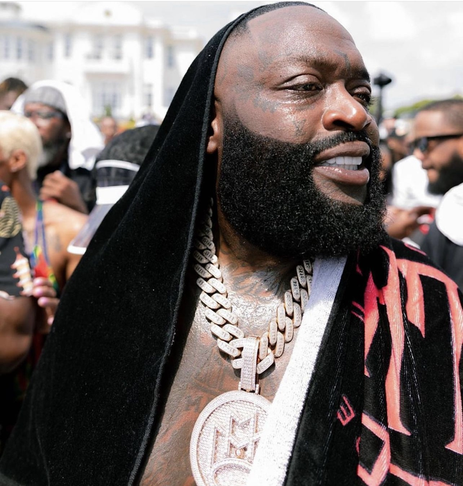 Imagini exclusive: ce a făcut Ali Symposium, la petrecerea rapperului Rick Ross?! A fost evenimentul anului în America!