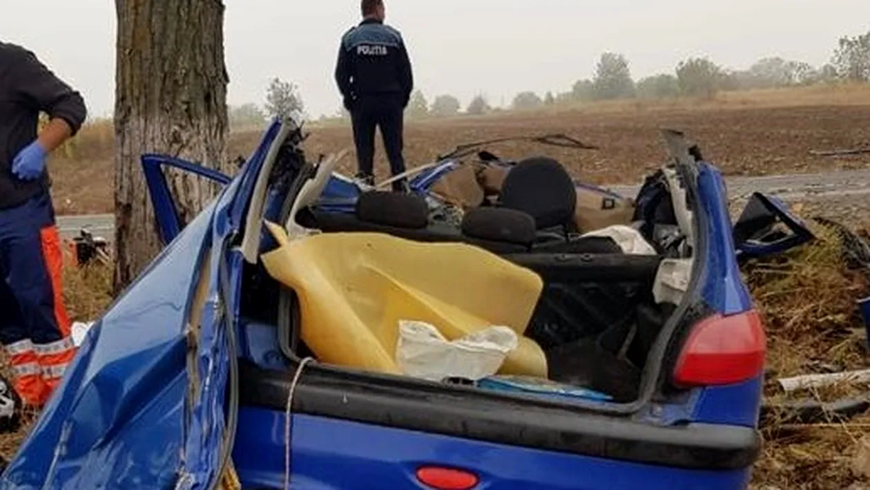 Tragedie pe DN 41! Un șofer din Giurgiu a murit zdrobit de un copac, după ce a adormit la volan