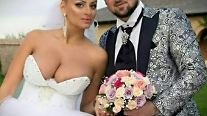 Decizia radicală luată în căsnicie de Sânziana Buruiană după opt ani! Blonda vorbește despre trădarea `prietenelor`: "Ar fi vrut să-mi ia locul"