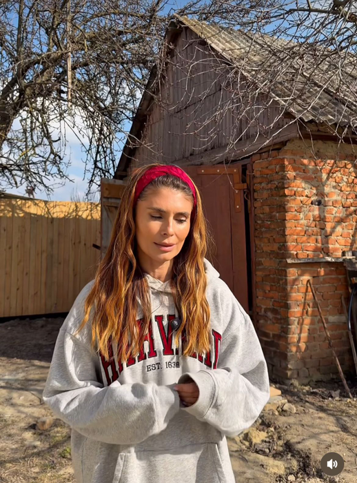 Cum arată casa pe care Sânziana Negru a renovat-o recent, de dragul bunicilor? A schimbat 5 echipe de muncitori în 2 ani