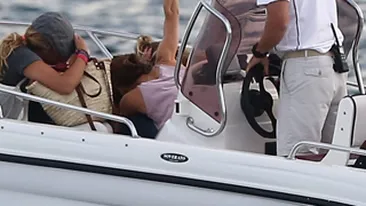 Vanessa Paradis, pachet de nervi dupa despartirea de Johnny Depp! N-o sa-ti vina sa crezi ce gest vulgar a facut in fata copiilor ei!