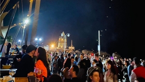 Specialiștii avertizează! Zonele turistice sunt surse posibile pentru răspândirea infecției/ Sfaturi pentru românii plecați în concediu