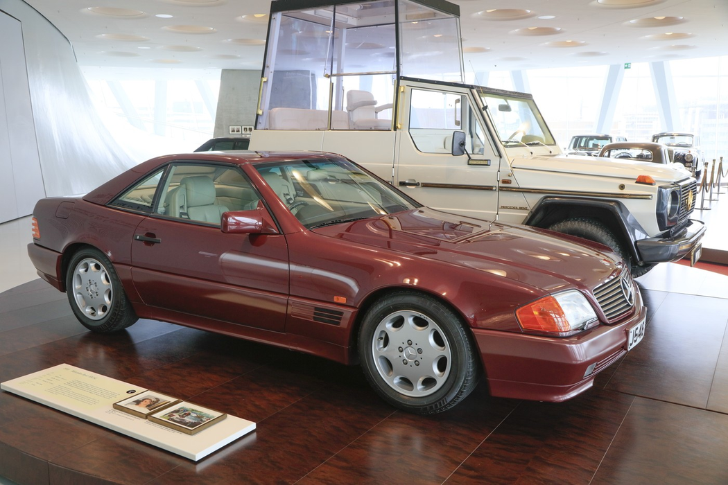 Mercedesul 500 SL care a aparținut prințesei, sursa-profimedia.ro