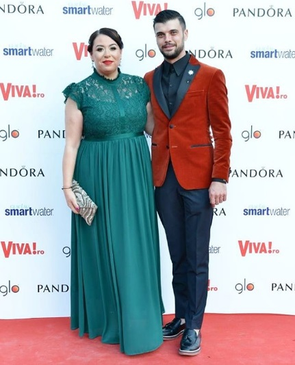 Marius Elisei s-a filmat gol pușcă în cadă. Ce declarație de dragoste i-a făcut Oana Roman soțului ei
