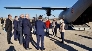 Cei 15 medici români au ajuns în Italia. Aceștia vor merge la un spital din regiunea Lombardia
