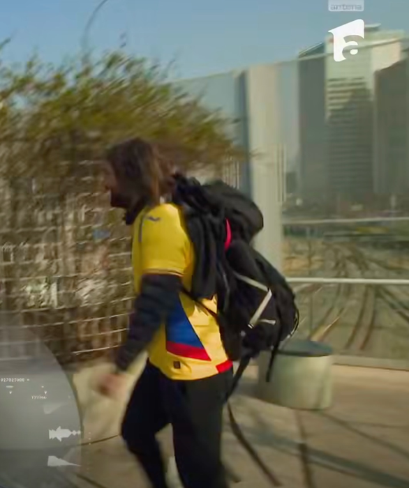 Cum s-au îmbrăcat ”păpușicile” Gabi Tamaș și Dan Alexa în marea finală? Au atras atenția din primul moment