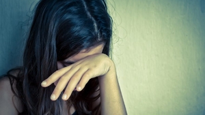 O elevă de 15 ani din Botoșani își acuză profesorul de viol! Totul a avut loc la marginea unei păduri