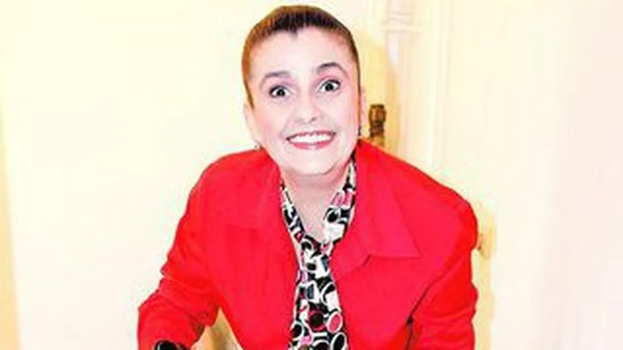 Celebra soprana are zeci de bibelouri si jucarii din plus. Felicia Filip colectioneaza purcelusi si maimute