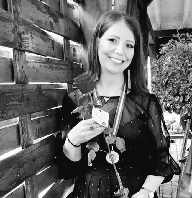 BREAKING | Ioana Roșu, o profesoară din Vrancea, a murit subit la doar 40 de ani