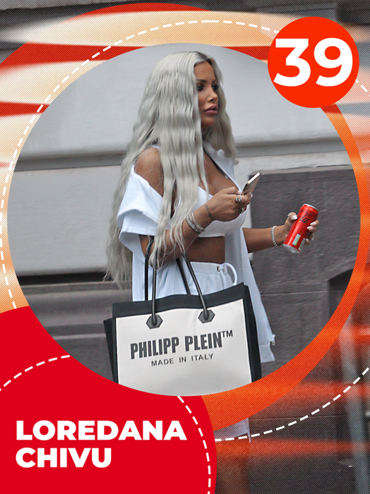 TOP 40 vedete care au lăsat la vedere ce au mai de preţ! Antonia, Loredana sau Tania Budi, sus bluziţa şi… abdomenul la control!
