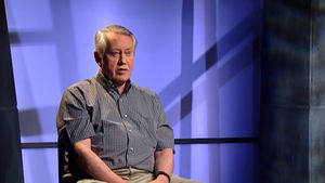 Singurul miliardar care și-a donat aproape toată averea a murit! Charles F. Feeney s-a stins din viață la 92 de ani