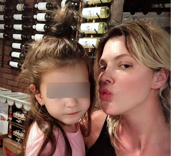 Traiul în lux rămâne o amintire! Alina Vidican n-a avut succes cu ”imobiliarele!”