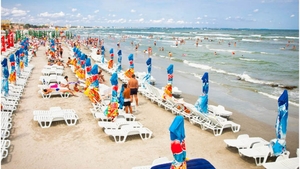Cât de scârbos! Ce a lăsat un cuplu, la plecare, în patul camerei hotelului din Mamaia unde s-au cazat