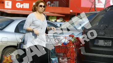 Oana Roman nu mai tine cont de kilogramele in plus! Habar n-am cat am, nu m-am cantarit de mult!